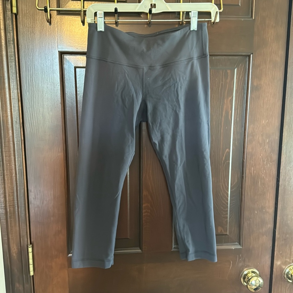 Lululemon Cropped Grey Leggings